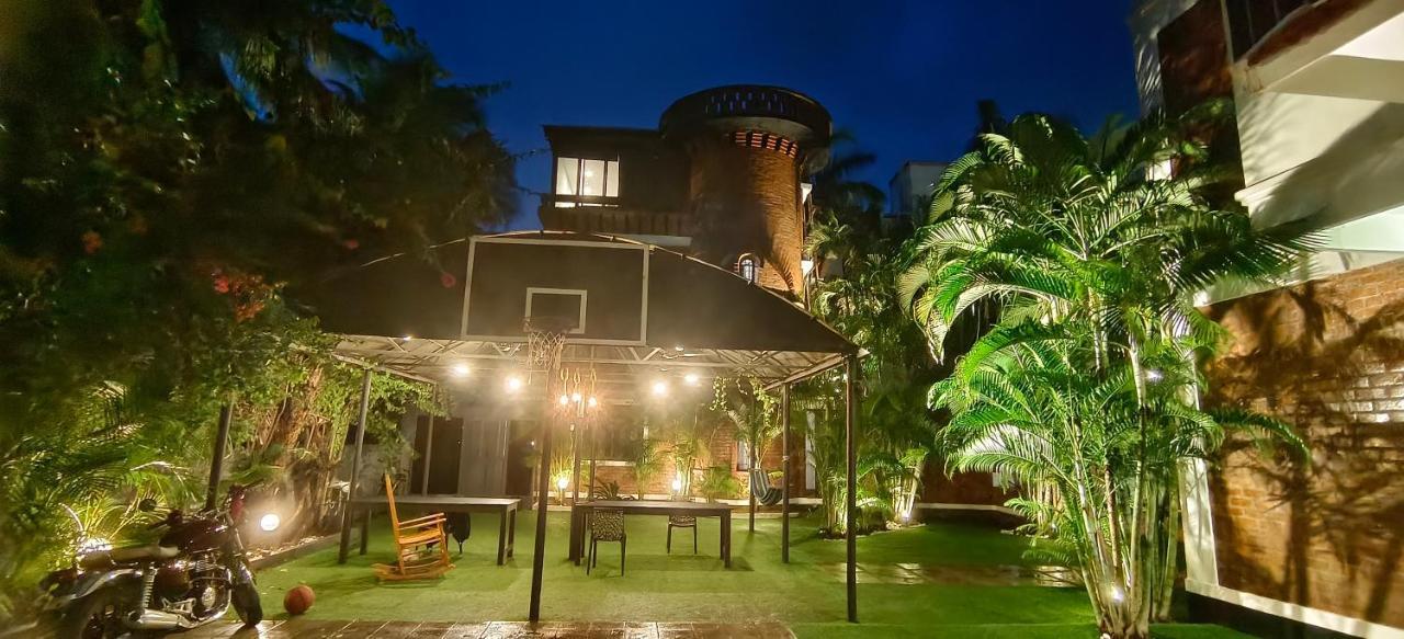 Brick Castle Chennai Exterior foto
